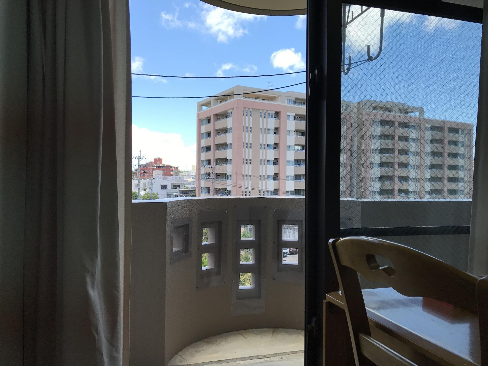 Weekly Harbourview Mansion Main Building Apartment Наха Екстериор снимка