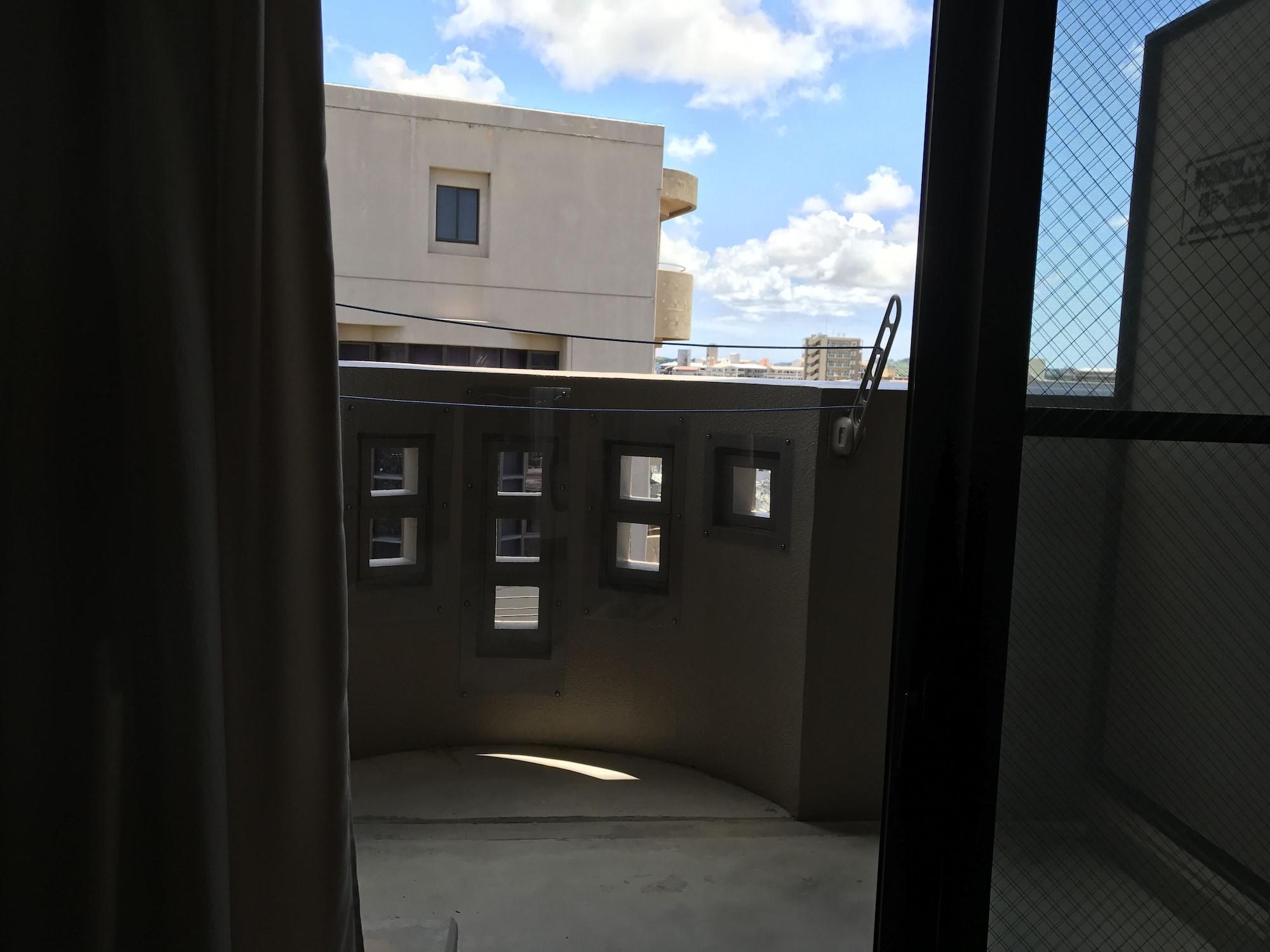 Weekly Harbourview Mansion Main Building Apartment Наха Екстериор снимка